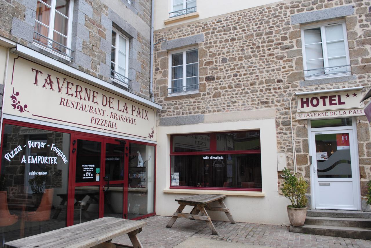 Taverne De La Paix Hotel La Ferte-Mace Exterior photo